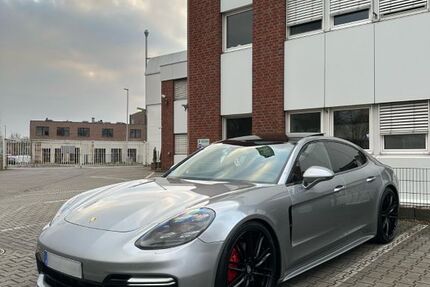 Porsche Panamera 150.000 km 59.850 &euro; Moers 47441