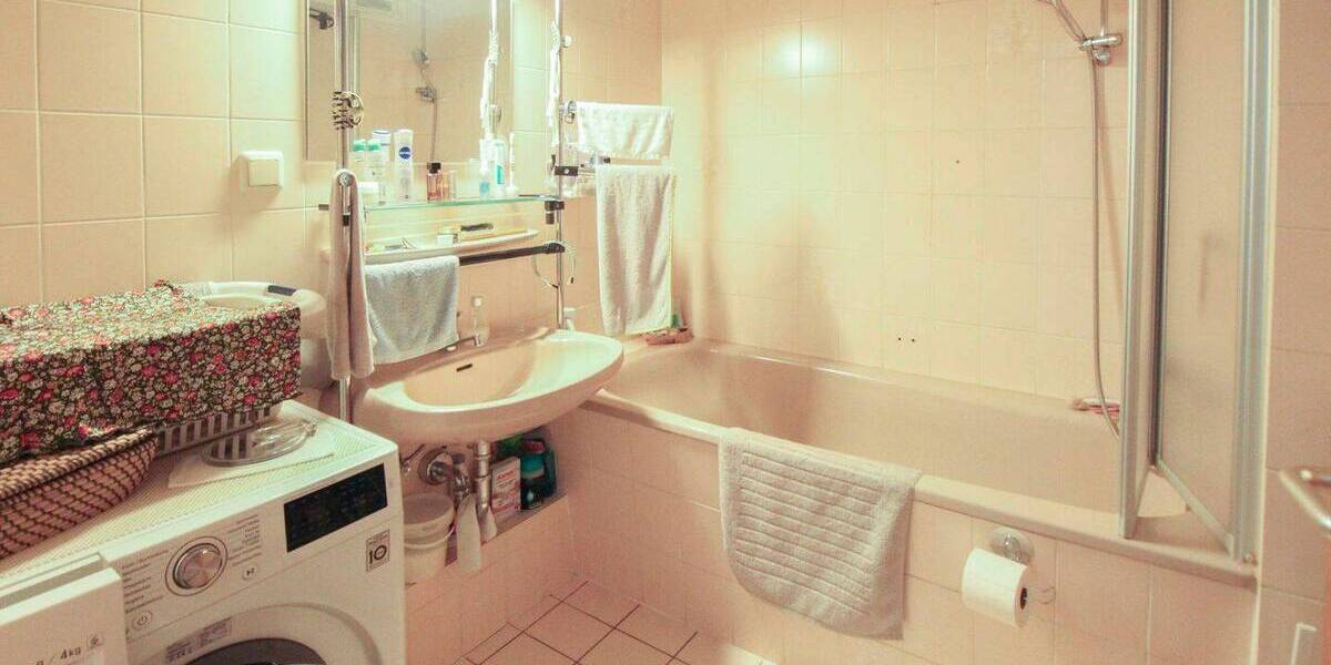 Etagenwohnung Düsseldorf Oberbilk - 2 Zimmer, 51 m&sup2;, 225.000&euro; | Angebot:26157479