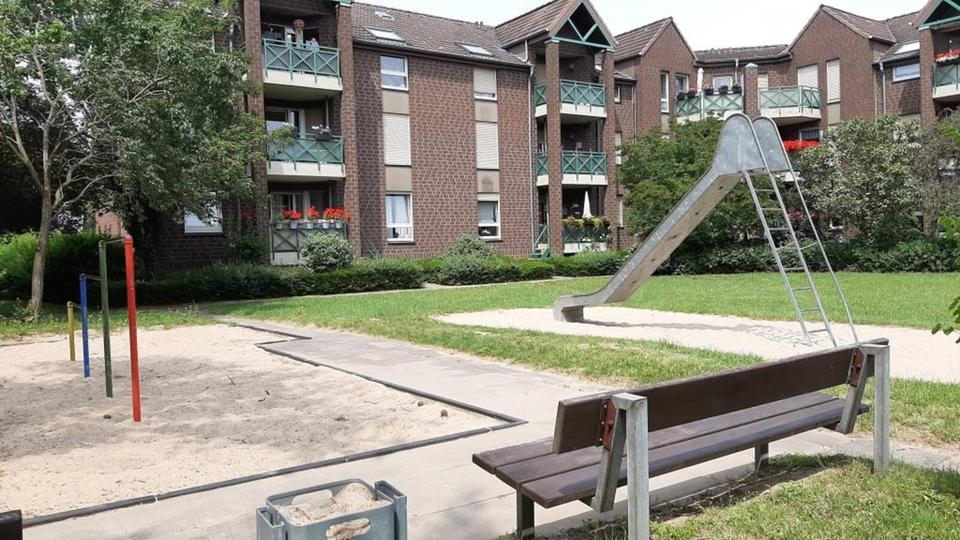 Erdgeschoßwohnung Voerde (Niederrhein) - 3.5 Zimmer, 77 m&sup2;, 420&euro; | Angebot:26187027
