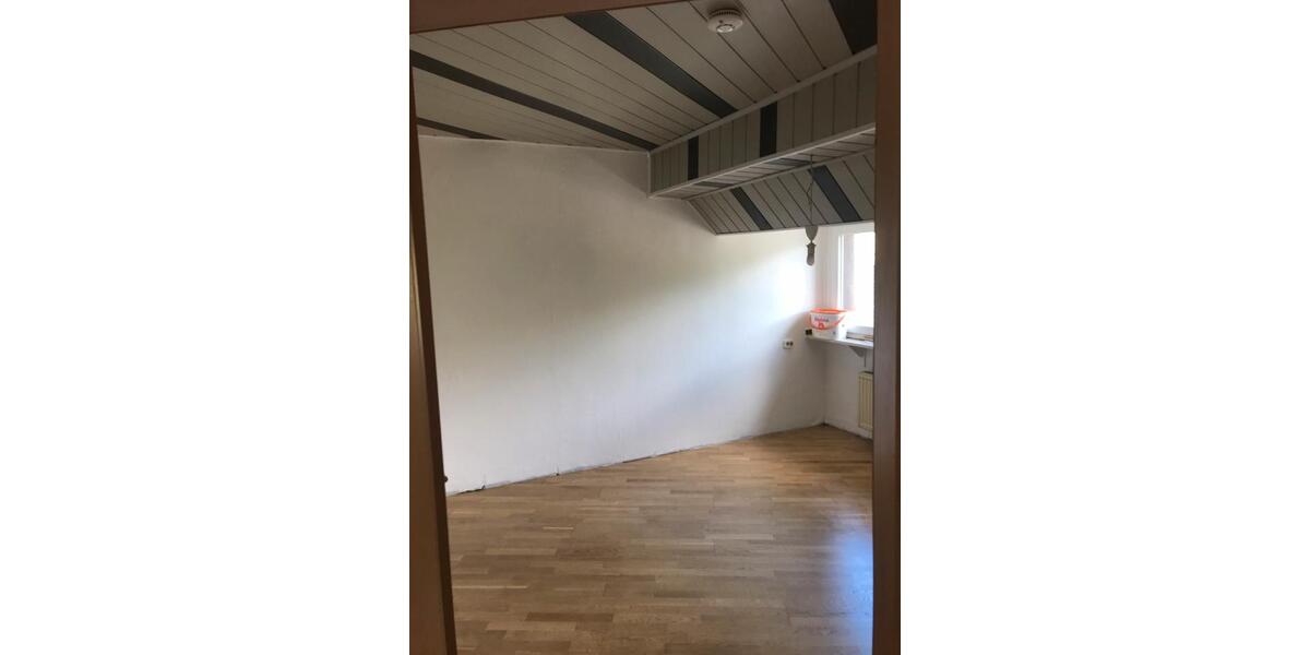 Doppelhaushälfte Essen Stadtbezirk IV - 9 Zimmer, 160 m&sup2;, 360.000&euro; | Angebot:27158246