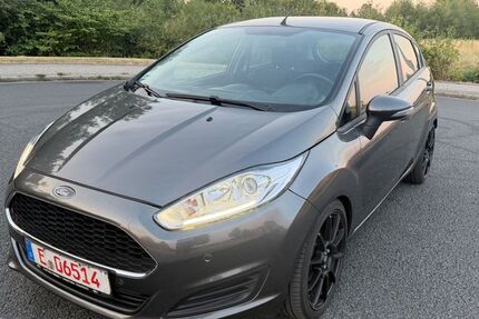 Ford Fiesta 106.288 km 5.900 &euro; Essen 45326