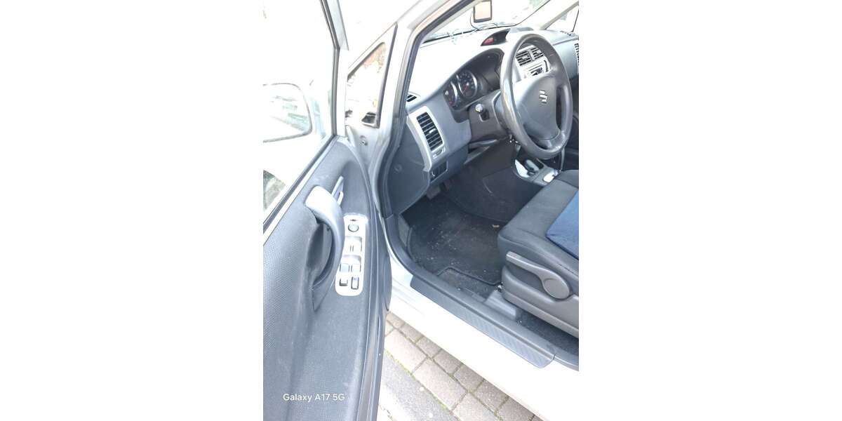 Suzuki Liana 212.000 km 1.750 &euro; Duisburg 47178