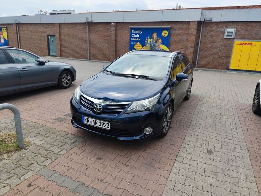 Avensis Verso