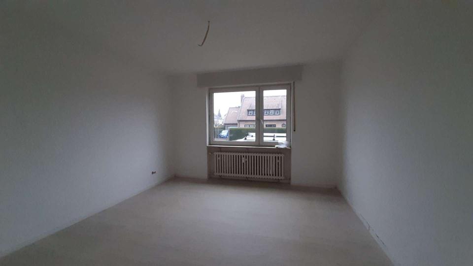 Erdgeschoßwohnung Krefeld Fischeln - 3 Zimmer, 73 m&sup2;, 650&euro; | Angebot:25234941