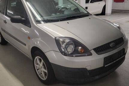 Ford Fiesta 160.000 km 2.000 &euro; Essen 45326