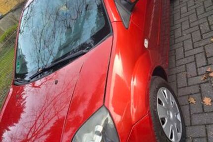 Ford Fiesta 155.000 km 1.999 &euro; Duisburg 47179