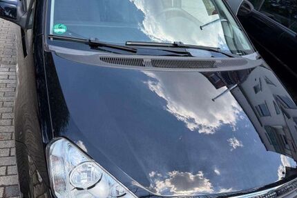 Ford C-Max 145.471 km 3.700 € Hattingen 45527