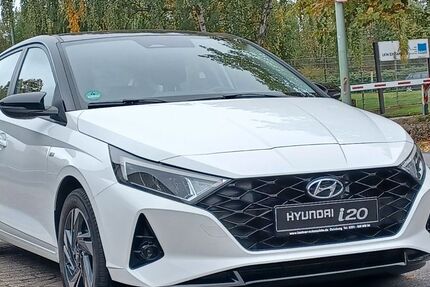 Hyundai i20 93.826 km 12.490 &euro; Duisburg 47269