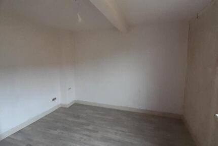 Kleine 2 Zimmer Dachgeschosswohnung Dinslaken Bruch zimmer