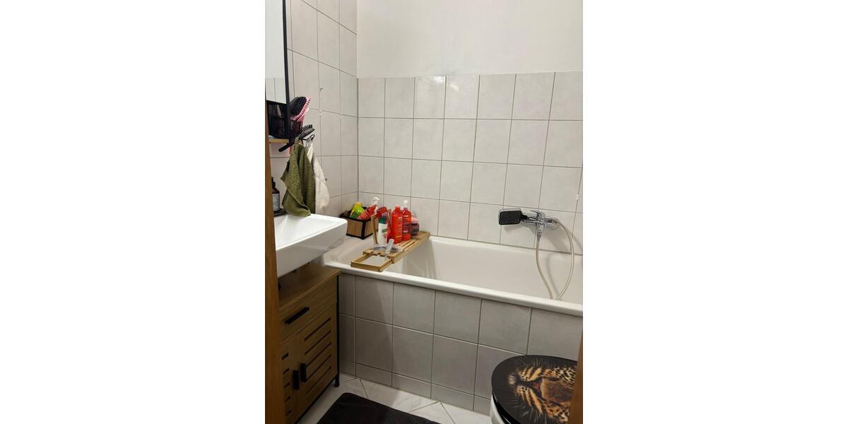 Etagenwohnung Düsseldorf Stadtbezirk 2 - 2 Zimmer, 34 m&sup2;, 700&euro; | Angebot:25307107