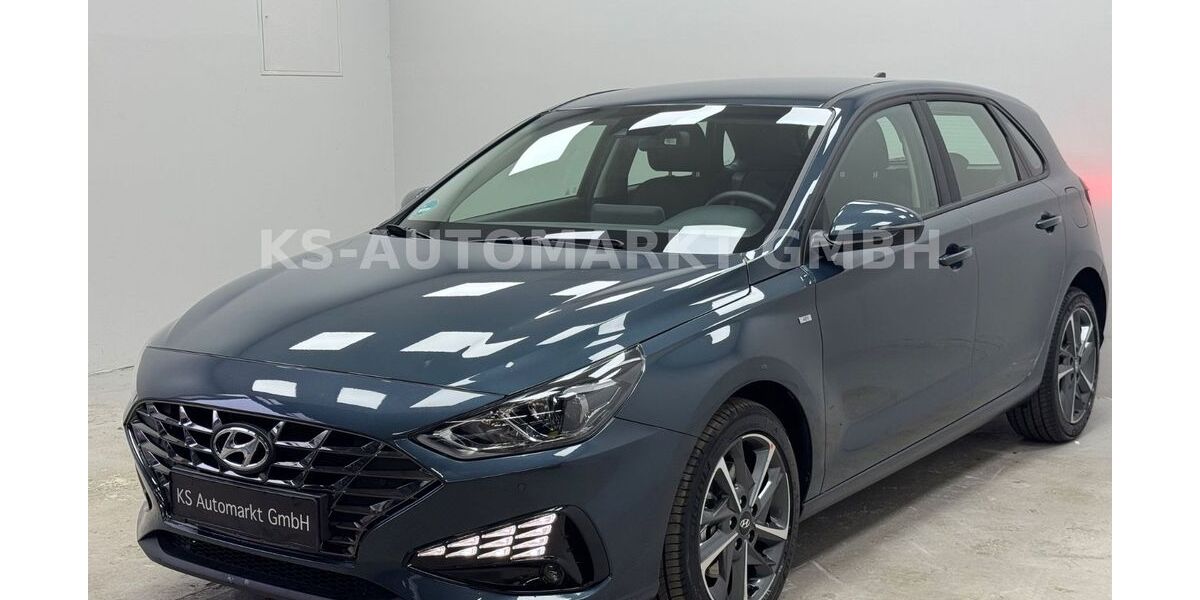 Hyundai i30 11.540 km 18.850 &euro; Essen 45326