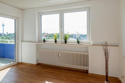 ** WOHNEN MIT WEITBLICK ** 3-Zimmerwohnung m. Blk 3 zimmer