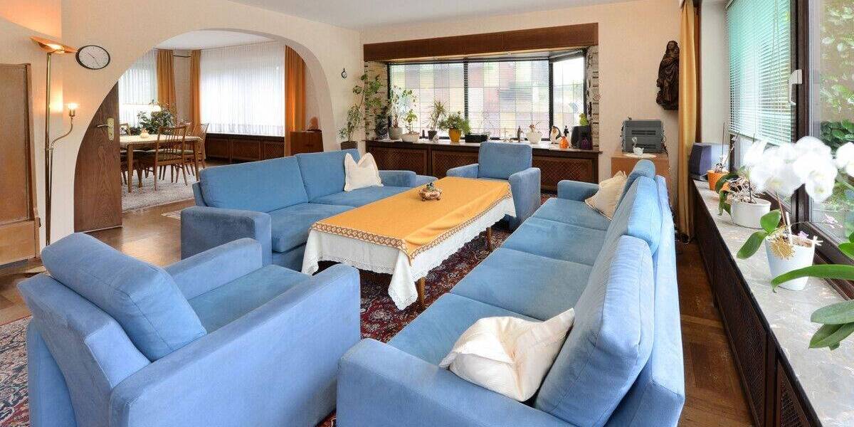 Einfamilienhaus Moers Vennikel - 9 Zimmer, 319 m&sup2;, 699.000&euro; | Angebot:23954877