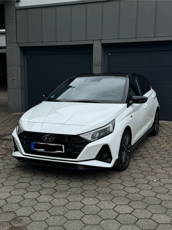 i20