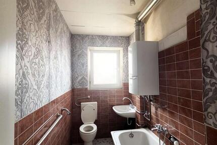 Großzügige 5-Zimmer-Wohnung in- Ideal für Selbstrenovierer – 3 Monate mietfrei! 5 zimmer