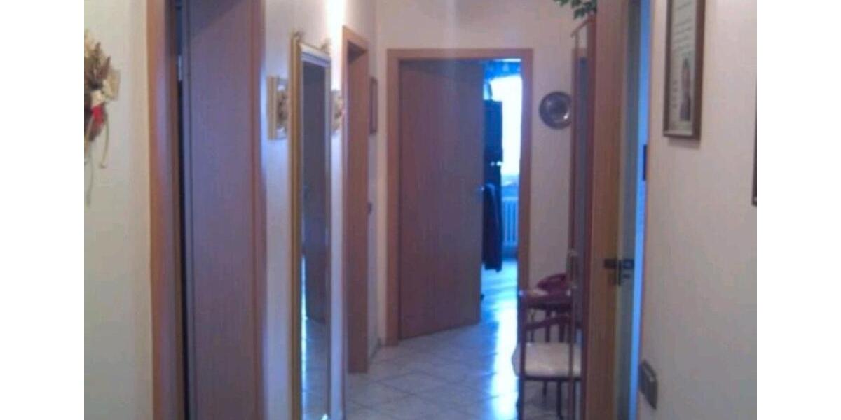 Etagenwohnung Oberhausen Alstaden - 3.5 Zimmer, 81 m&sup2;, 145.000&euro; | Angebot:25193596