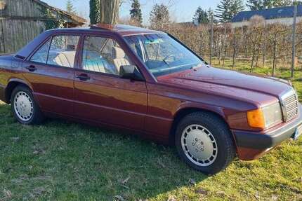 Mercedes-Benz 190 223.900 km 7.450 &euro; Bochum 44894