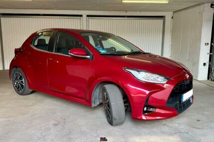 Toyota Yaris 32.000 km 13.500 &euro; Dinslaken 46537