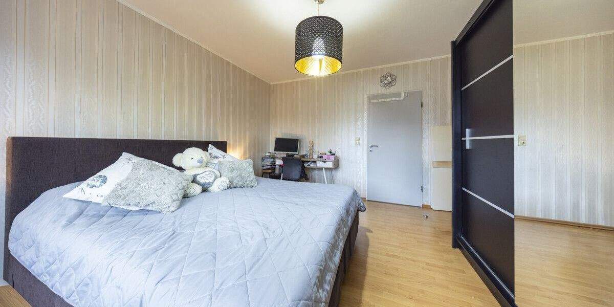 Etagenwohnung Meerbusch Büderich - 4 Zimmer, 93 m&sup2;, 340.000&euro; | Angebot:24278295