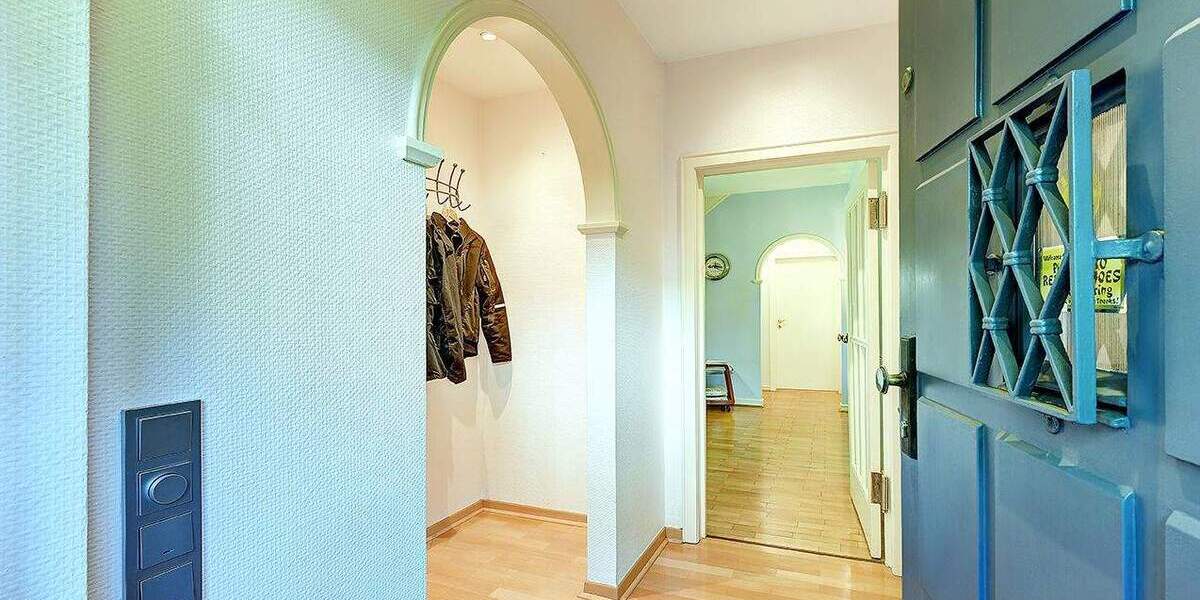 Großzügiges Einfamilienhaus mit weitläufigem Garten und Erweiterungspotenzial 6 zimmer