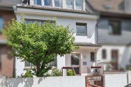 Haus zum Kaufen in Oberhausen 430.000 € 190 m²