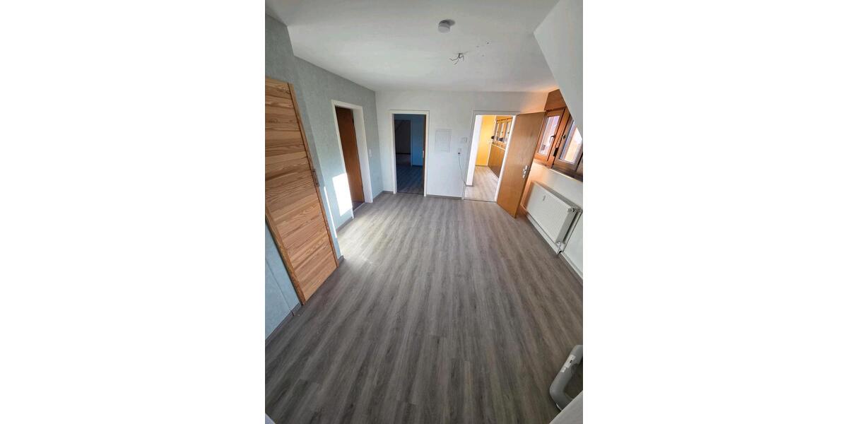 Dachgeschoßwohnung Sprockhövel - 3 Zimmer, 62 m&sup2;, 650&euro; | Angebot:25569587