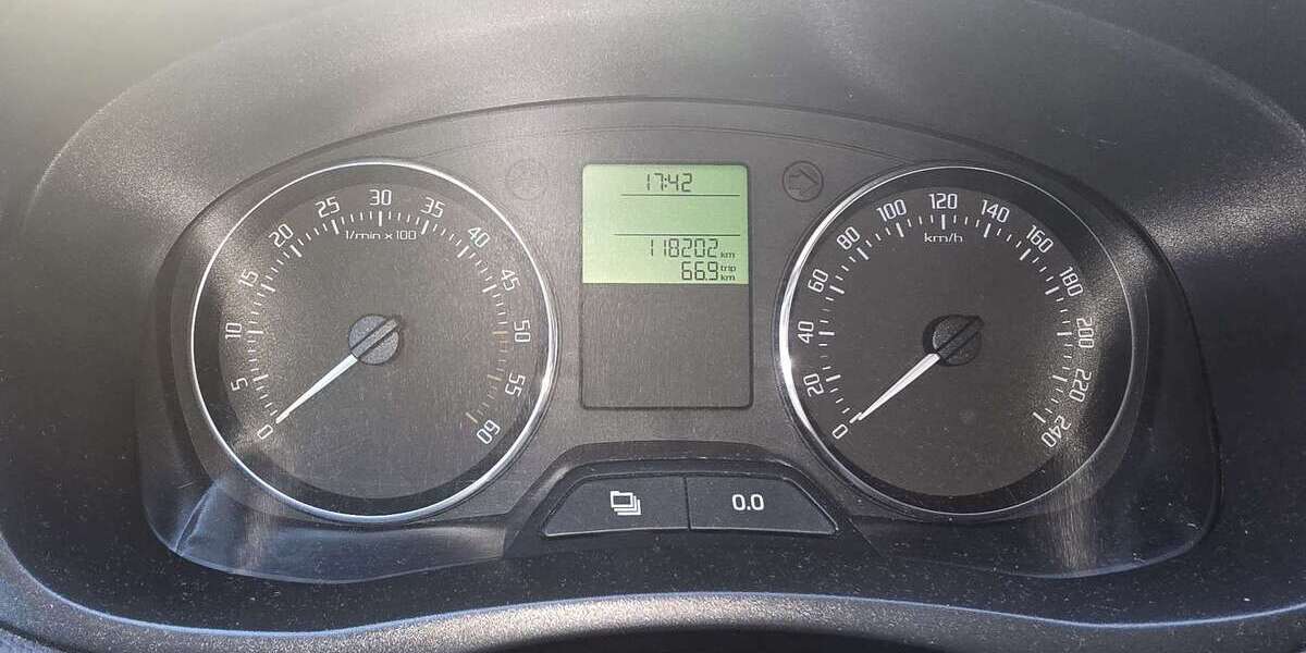 Skoda Roomster 119.000 km 6.900 &euro; Düsseldorf 40472