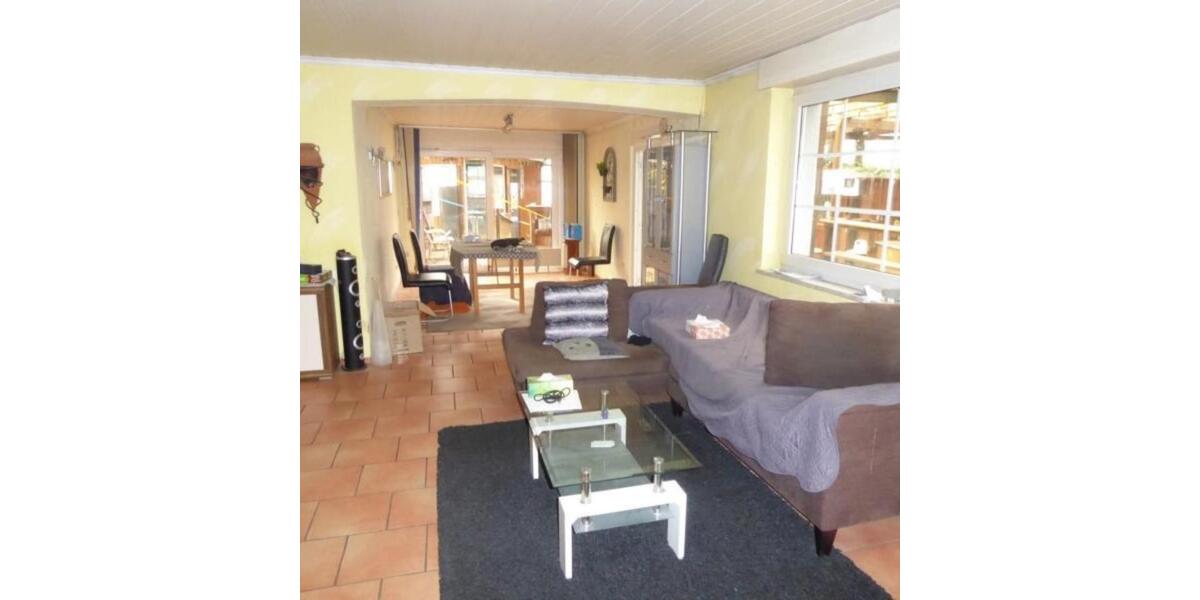 Wohn- und Geschäftshaus 47198 Duisburg zimmer