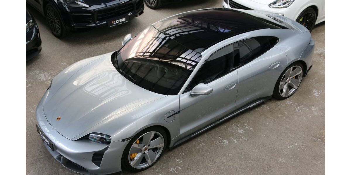 Porsche Taycan 132.552 km 65.990 &euro; Düsseldorf 40237