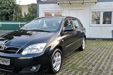 Toyota Corolla 172.000 km 4.490 € Oberhausen 46149