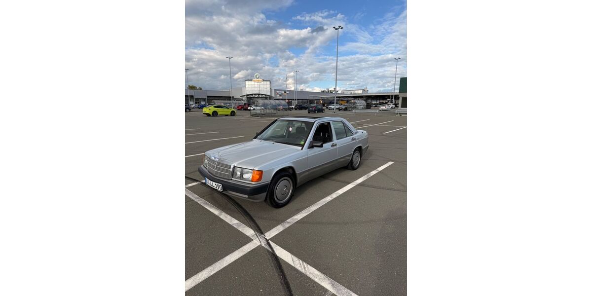 Mercedes-Benz 190 168.000 km 7.499 &euro; Tönisvorst 47918