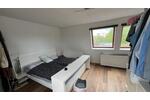 Dachgeschoßwohnung Krefeld Cracau - 3 Zimmer, 110 m&sup2;, 900&euro; | Angebot:26223508