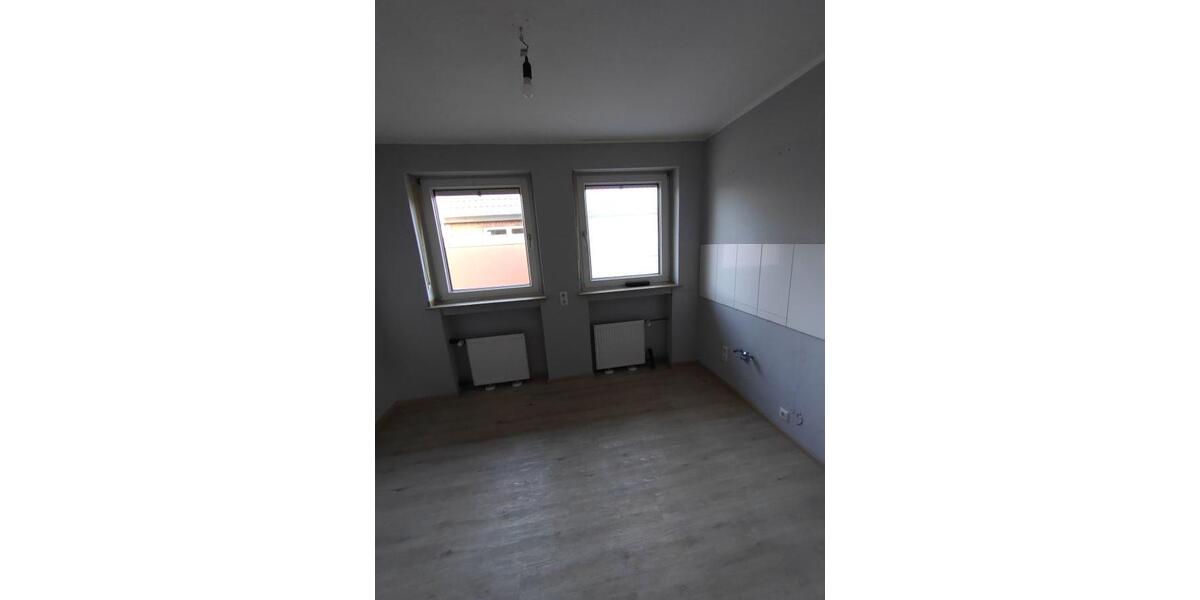 Provisionsfrei* Geräumiges, solides 2-FH mit Keller in Top Lage !!! - Zweifamilienhaus Wesel Obrighoven | Angebot:25566115