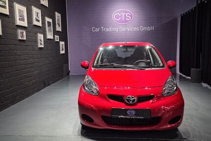 Toyota Aygo (X) 10.468 km 9.200 &euro; Düsseldorf 40476