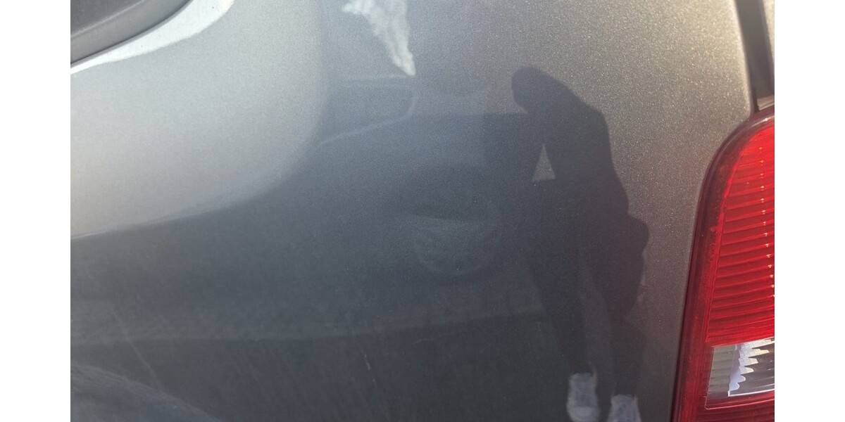 VW Touran 194.000 km 1.150 &euro; Dinslaken 46535