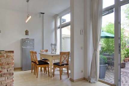 Zimmer Düsseldorf Stadtbezirk 2 - 1 Zimmer, 1.200&euro; | Angebot:27007865