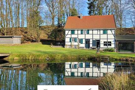 Haus zum Kaufen in Ratingen 2.900.000 € 400 m² 8 zimmer