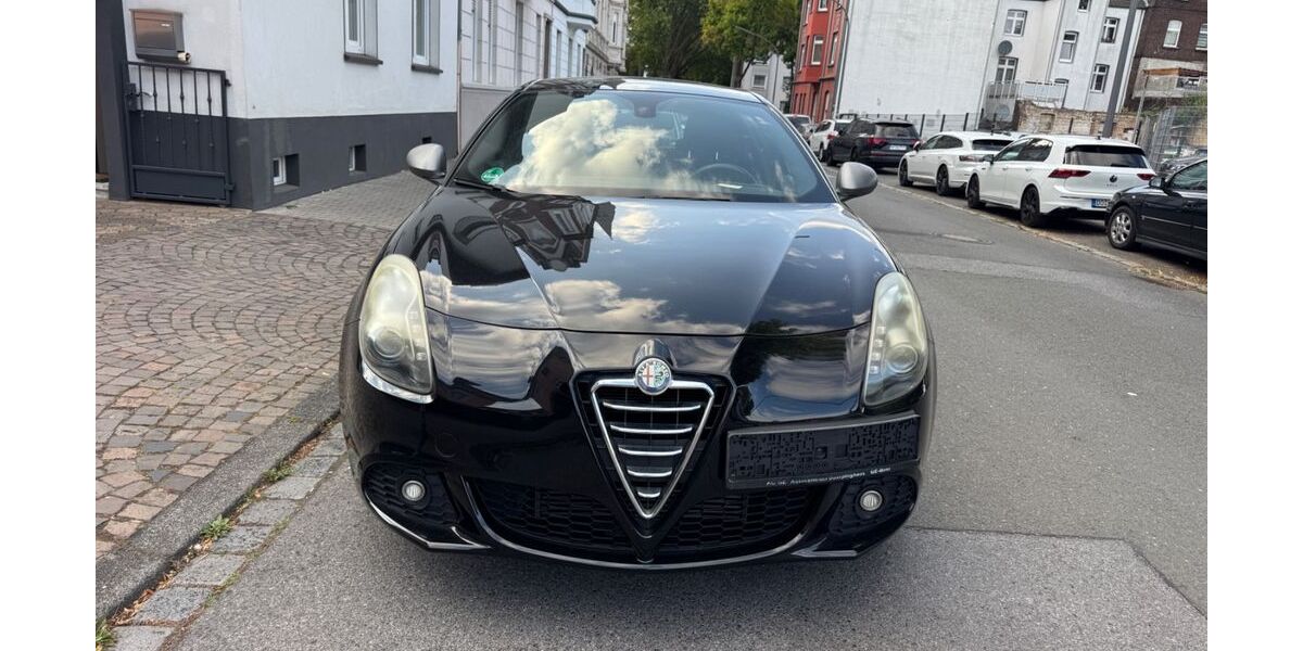 Alfa Romeo Giulietta 63.000 km 8.699 &euro; Gelsenkirchen 45879