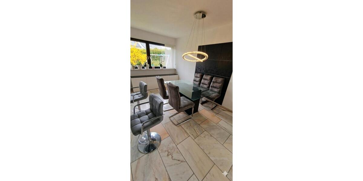 Einfamilienhaus Wesel - 8 Zimmer, 200 m&sup2;, 2.750&euro; | Angebot:26595947