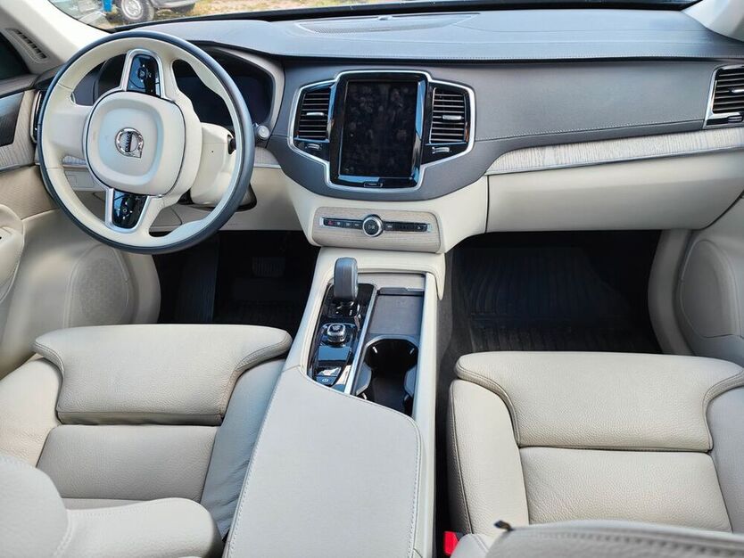 XC90