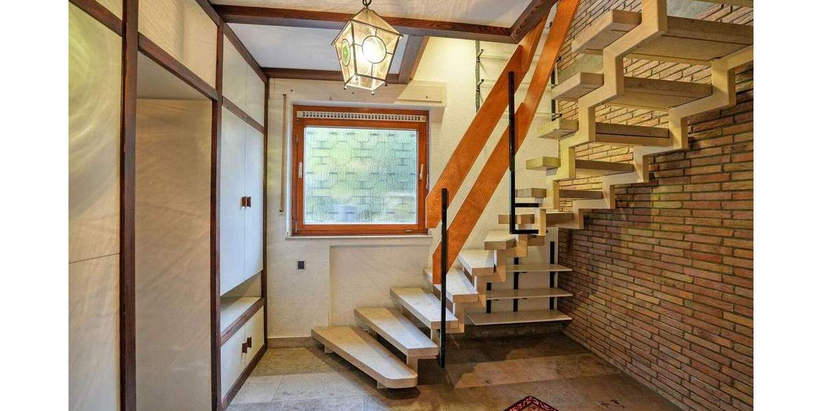 Mehrfamilienhaus, Wohnhaus Bochum Wiemelhausen - 9 Zimmer, 275 m&sup2;, 695.000&euro; | Angebot:25567204