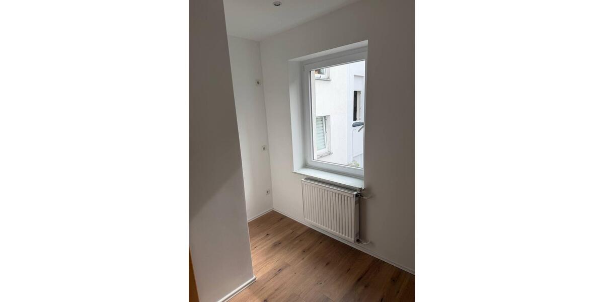 Etagenwohnung Krefeld Cracau - 2 Zimmer, 55 m&sup2;, 470&euro; | Angebot:26399085