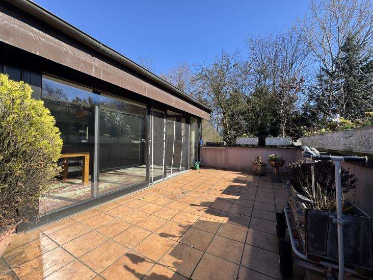 Wohnung zum Kaufen in Oberhausen 299.000 € 130.71 m²