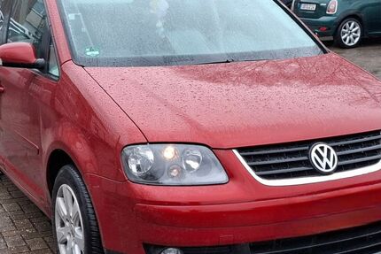 VW Touran 241.600 km 5.500 &euro; Hünxe 46569