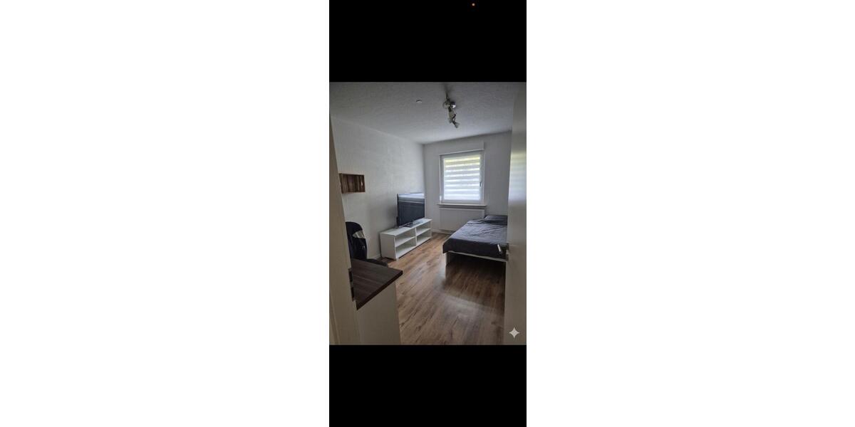 Etagenwohnung Velbert Pöthen - 4 Zimmer, 120 m&sup2;, 1.150&euro; | Angebot:26408186