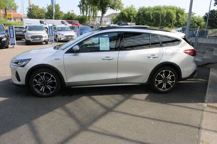 Ford Focus 7.958 km 28.989 &euro; Kamp-Lintfort 47475