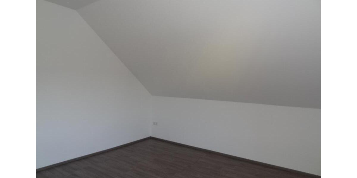 Dachgeschoßwohnung Gelsenkirchen Erle - 2.5 Zimmer, 50 m&sup2;, 400&euro; | Angebot:25272374