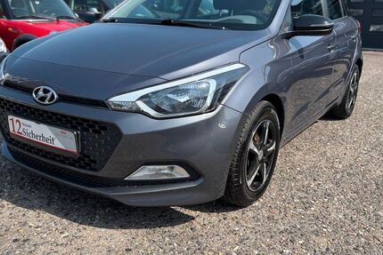Hyundai i20 197.000 km 5.999 &euro; Kamp-Lintfort 47475
