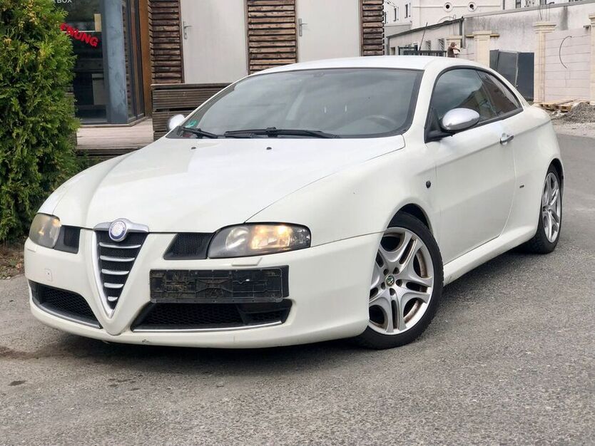 GT