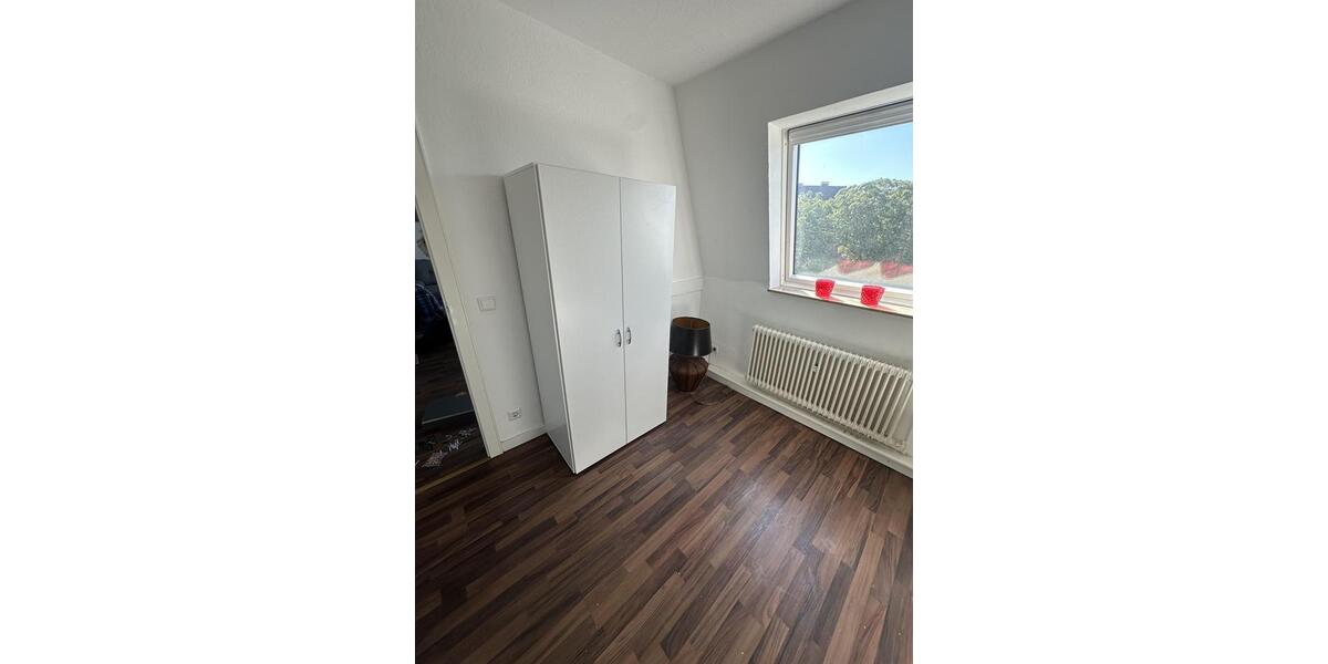Dachgeschoßwohnung Krefeld Bockum - 2 Zimmer, 52 m&sup2;, 630&euro; | Angebot:26249945